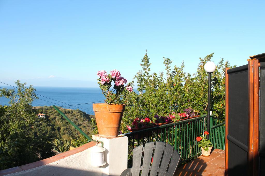 La Via Del Mare Bed & Breakfast Taormina Ngoại thất bức ảnh